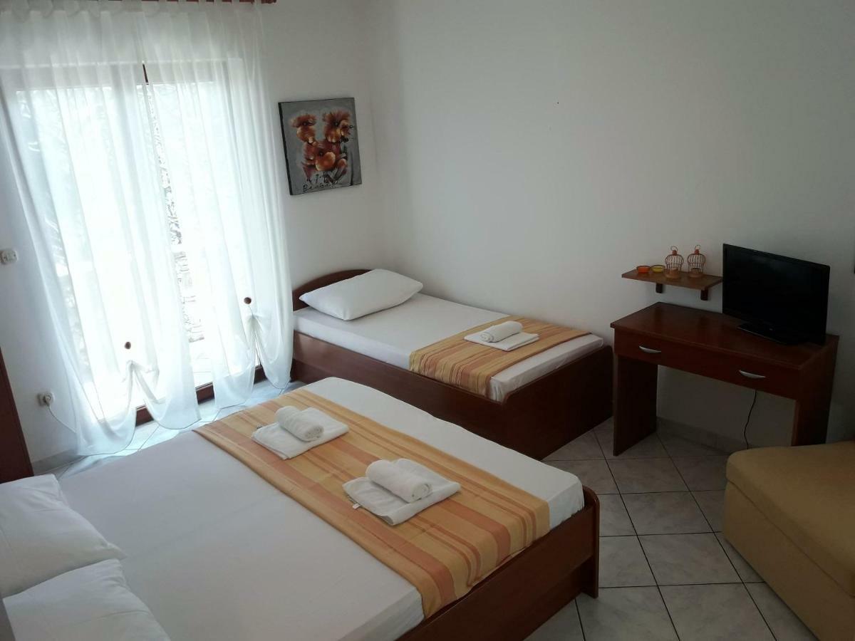 Apartments Ane Sukošan Esterno foto