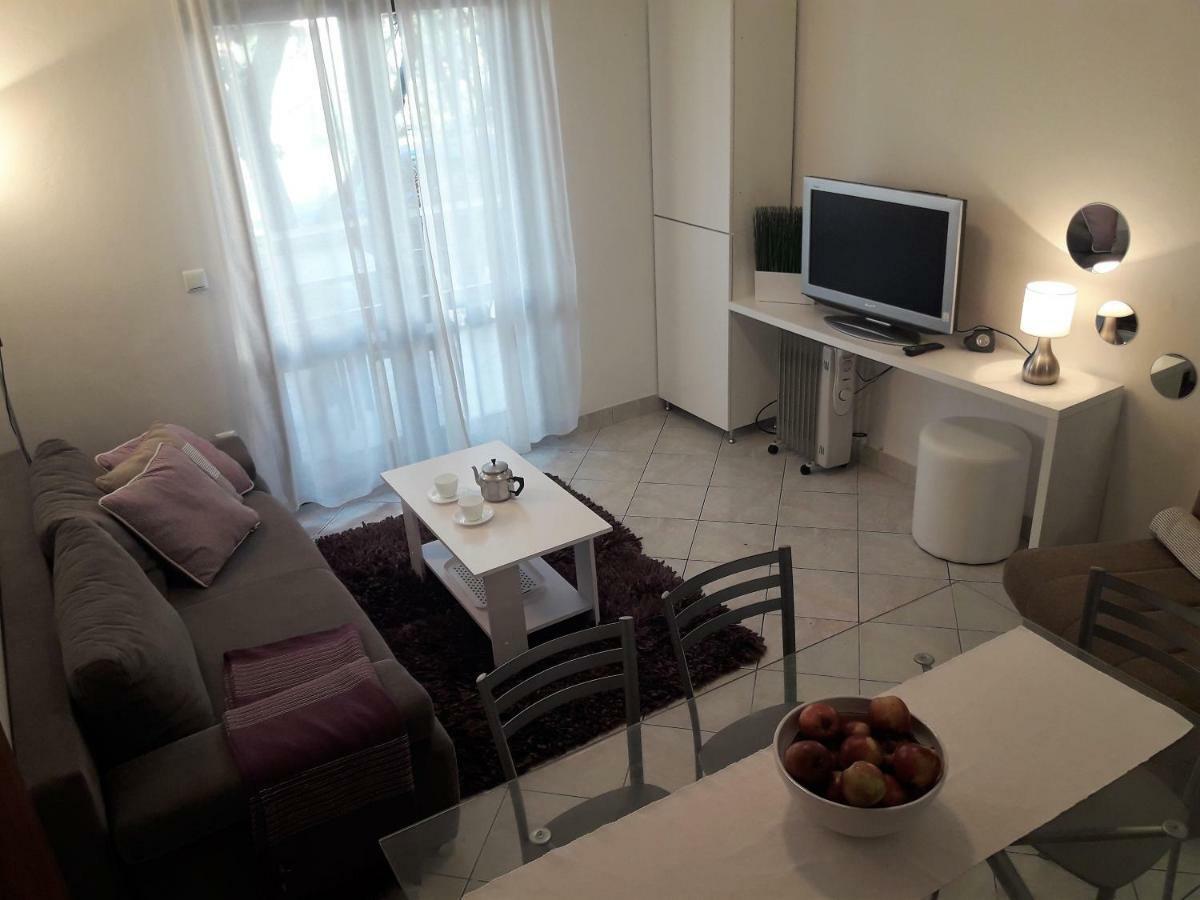 Apartments Ane Sukošan Esterno foto